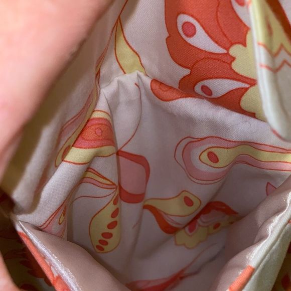 I Maddison spring trench coat. Size Large - Picture 8 of 12